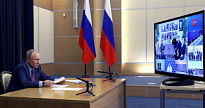 Президент России В.В. Путин провел встречу с общественниками – победителями предварительного голосования